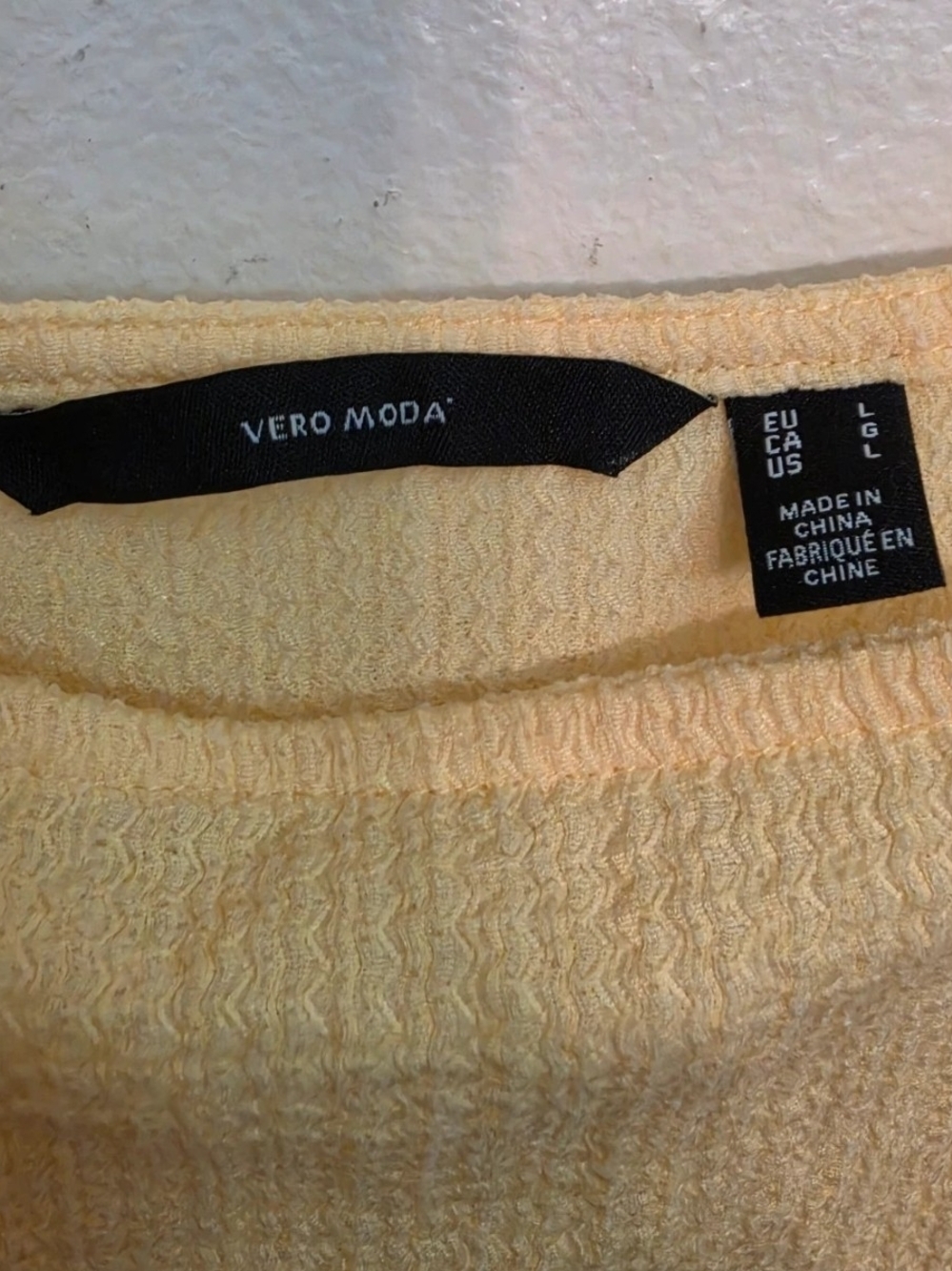 Vero Moda Soft Buttercup Ruffled Strap Tank Top - Picture 2 of 2